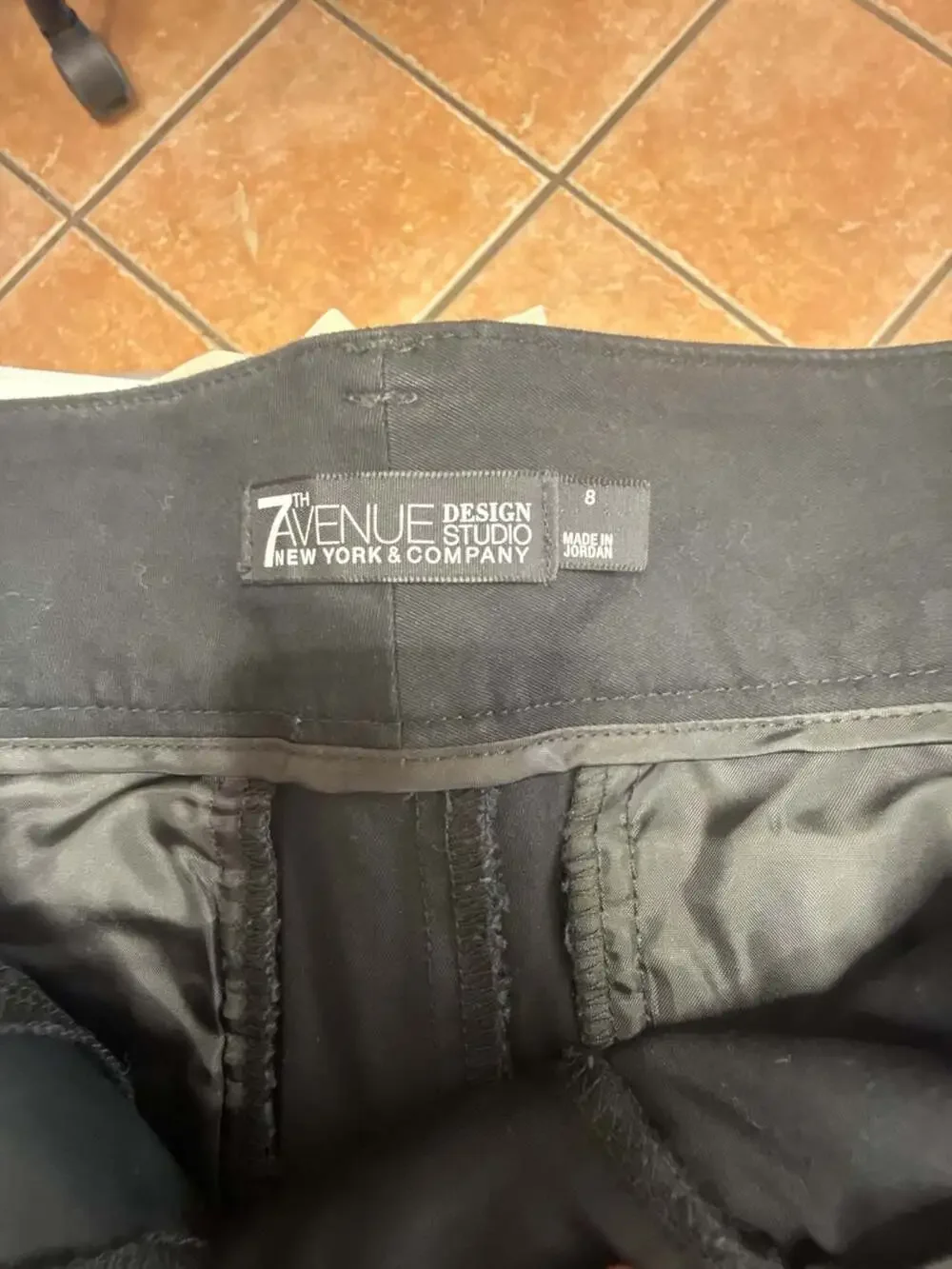 7th Avenue Design Studio New York & Company Black Cuffed Shorts Size 8